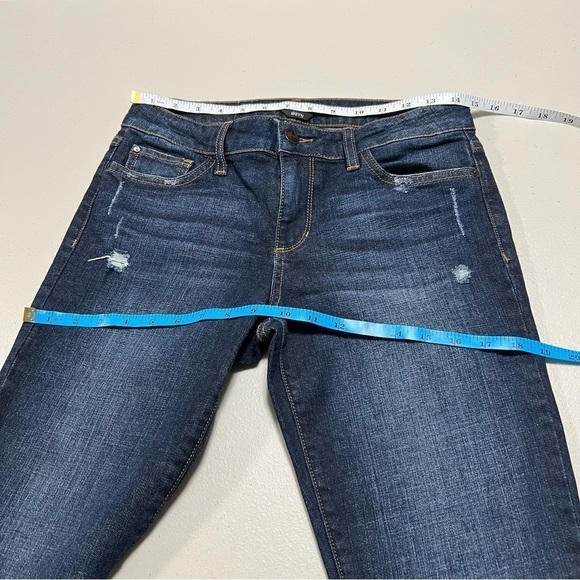Else Distressed Skinny Jeans in Rory - Picture 9 of 9